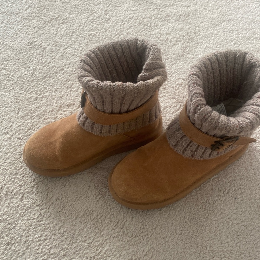 Ugg Boot - Size Us 4 Cambridge Chestnut Like New - image 1